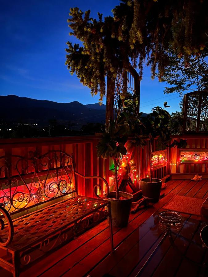 Mystic Portal 420 Guesthouse Colorado Springs Buitenkant foto